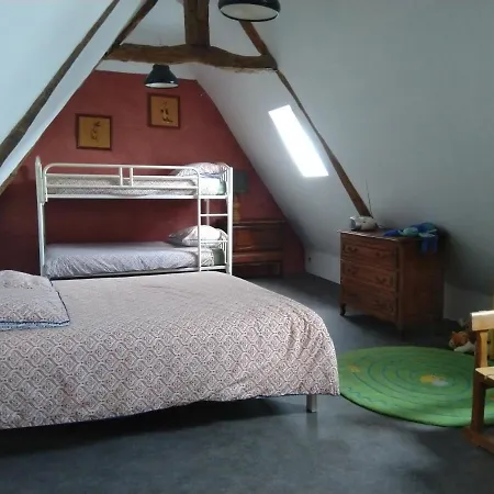 Les Charmantes Pierres Percees Holiday home *