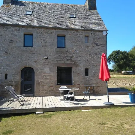 Les Charmantes Pierres Percees Holiday home